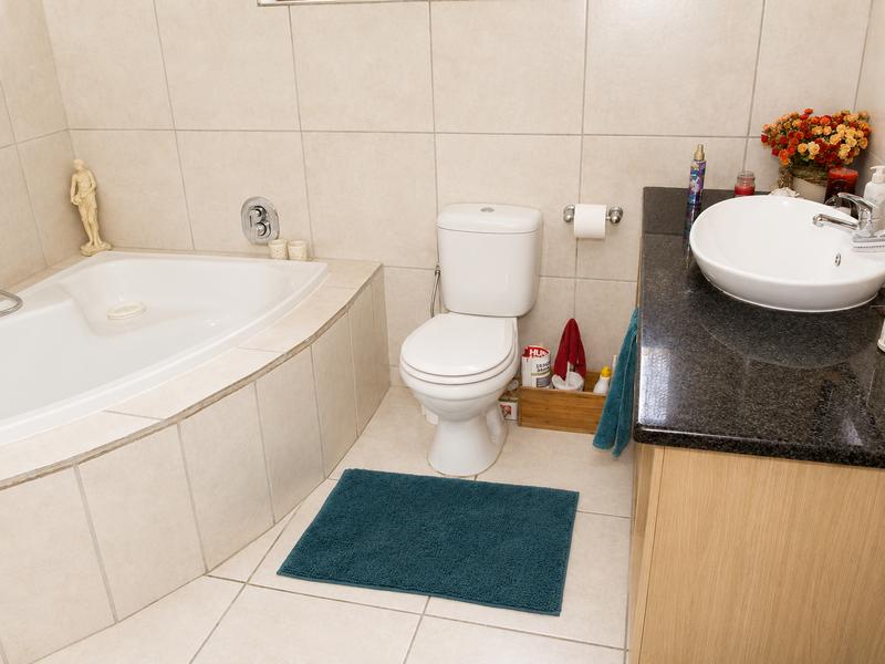 5 Bedroom Property for Sale in Dan Pienaar Free State
